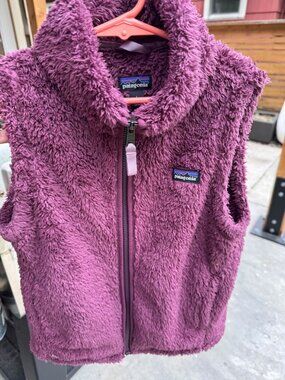 Patagonia Los Gatos Vest- girls size L purple